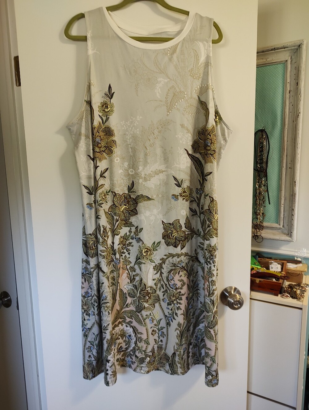 EUC Comfy Shift Dress